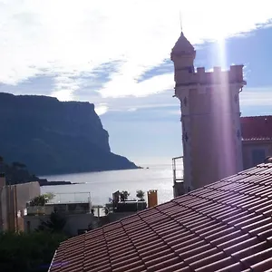 sea-view-cassis.fr-provencehotel.com/